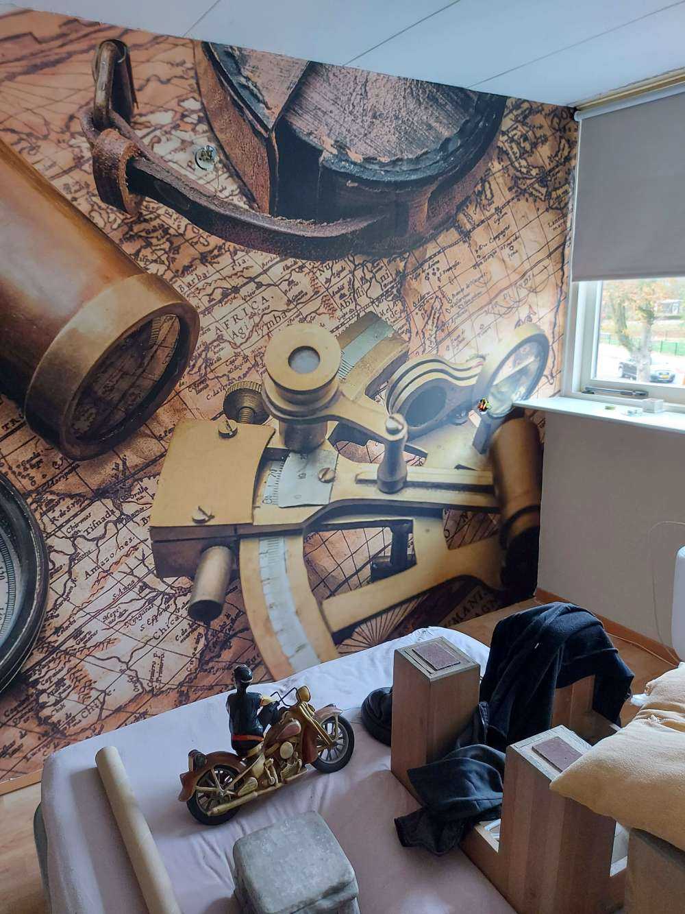 Vieille carte du monde avec boussole