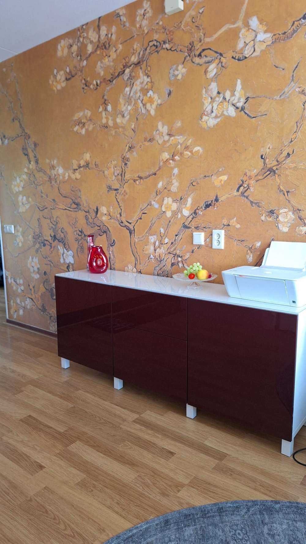 Fleur d'amandier jaune