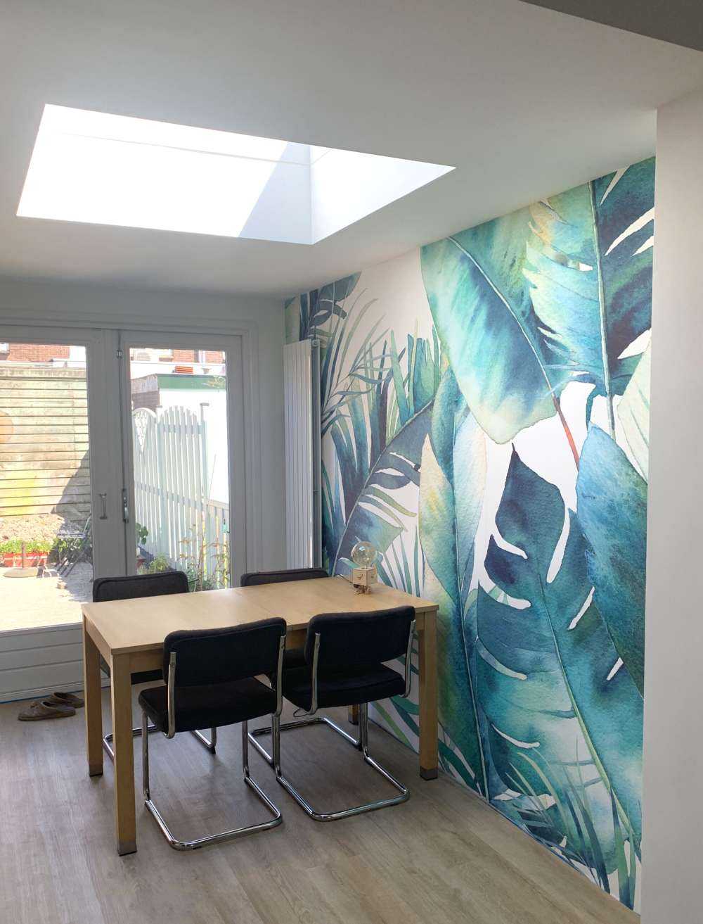 Feuilles de palmier peintes