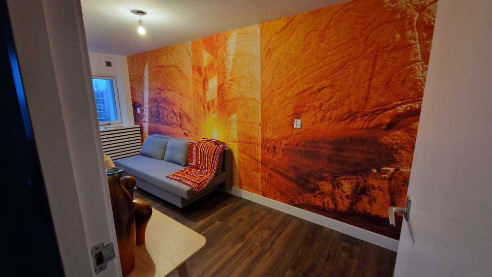 Le soleil à travers les ruines