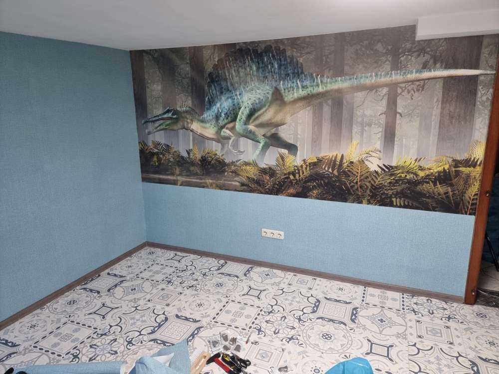 Spinosaur dans une forêt