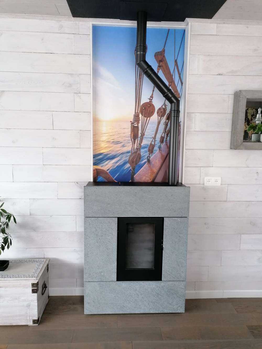 Voilier au coucher du soleil