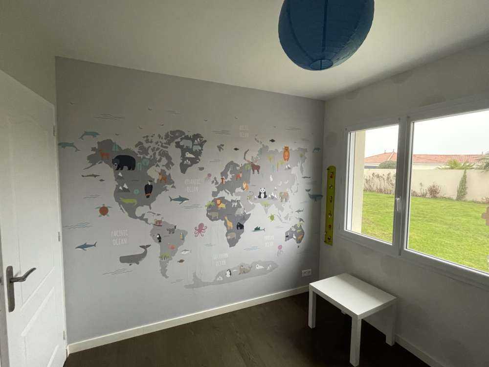 Carte du monde avec des animaux sauvages