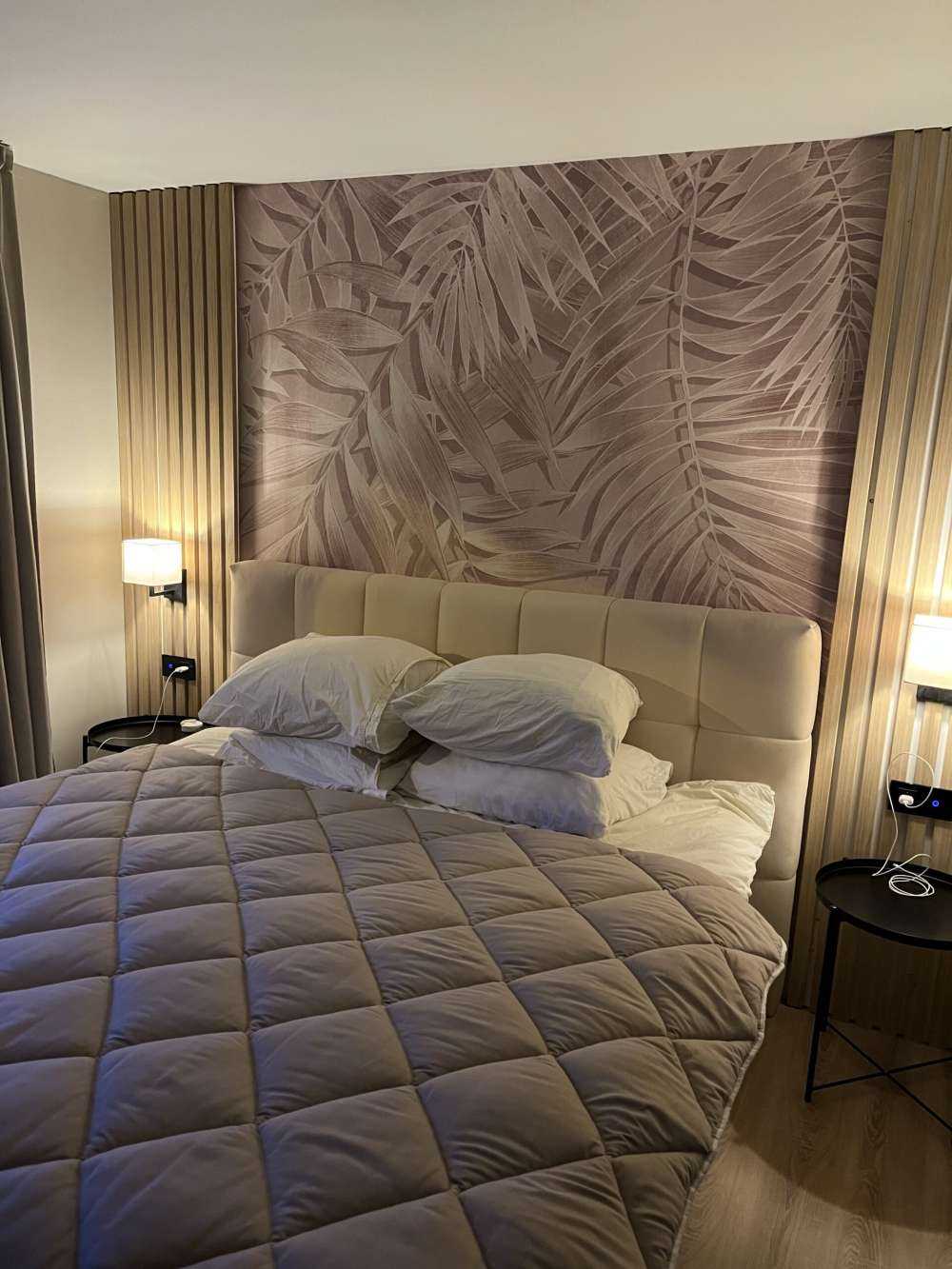 Feuilles de palmier texturées, beige