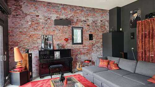 Mur de briques en ruine