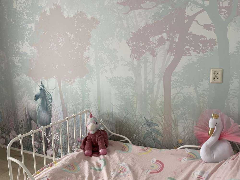 Forêt bleue et rose