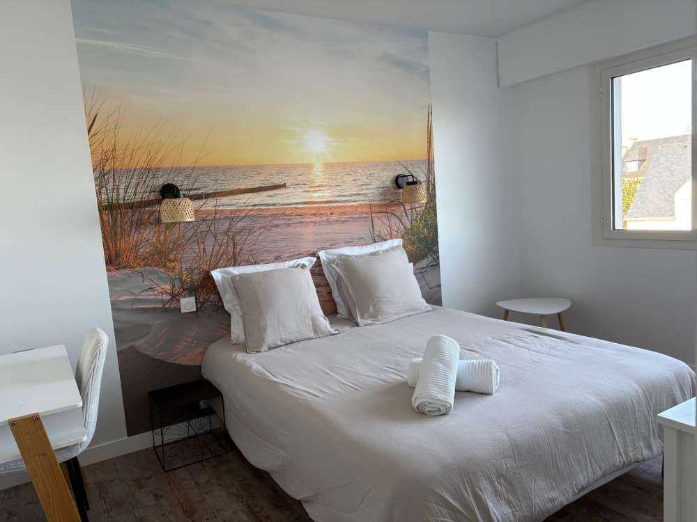 Plage de dunes avec coucher de soleil