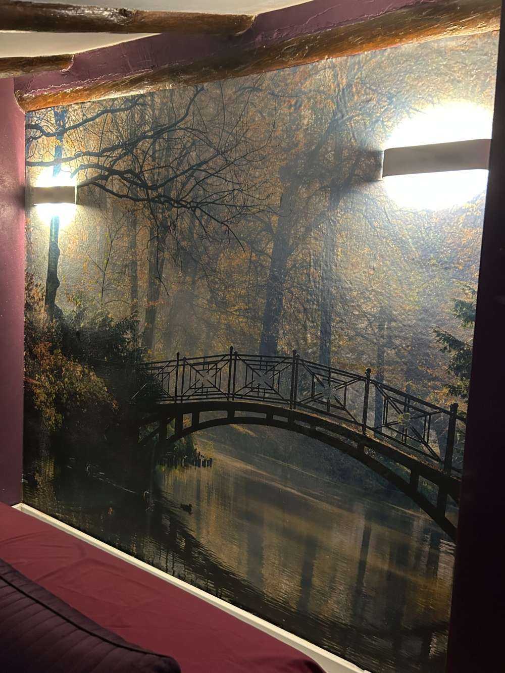 Vieux pont en automne