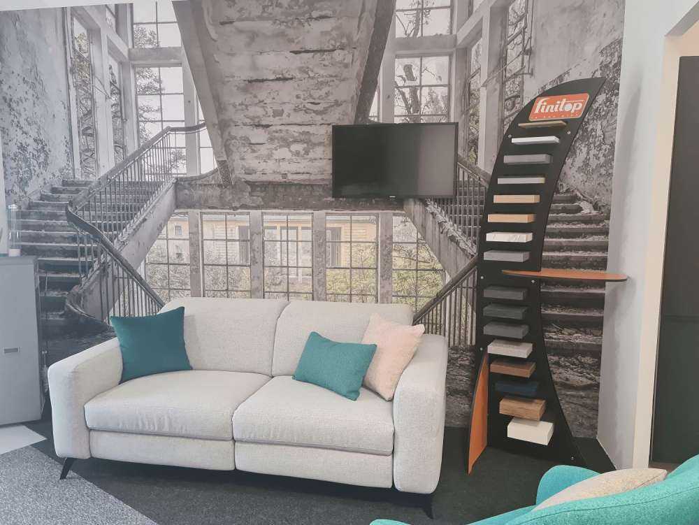 Cage d'escalier déserte