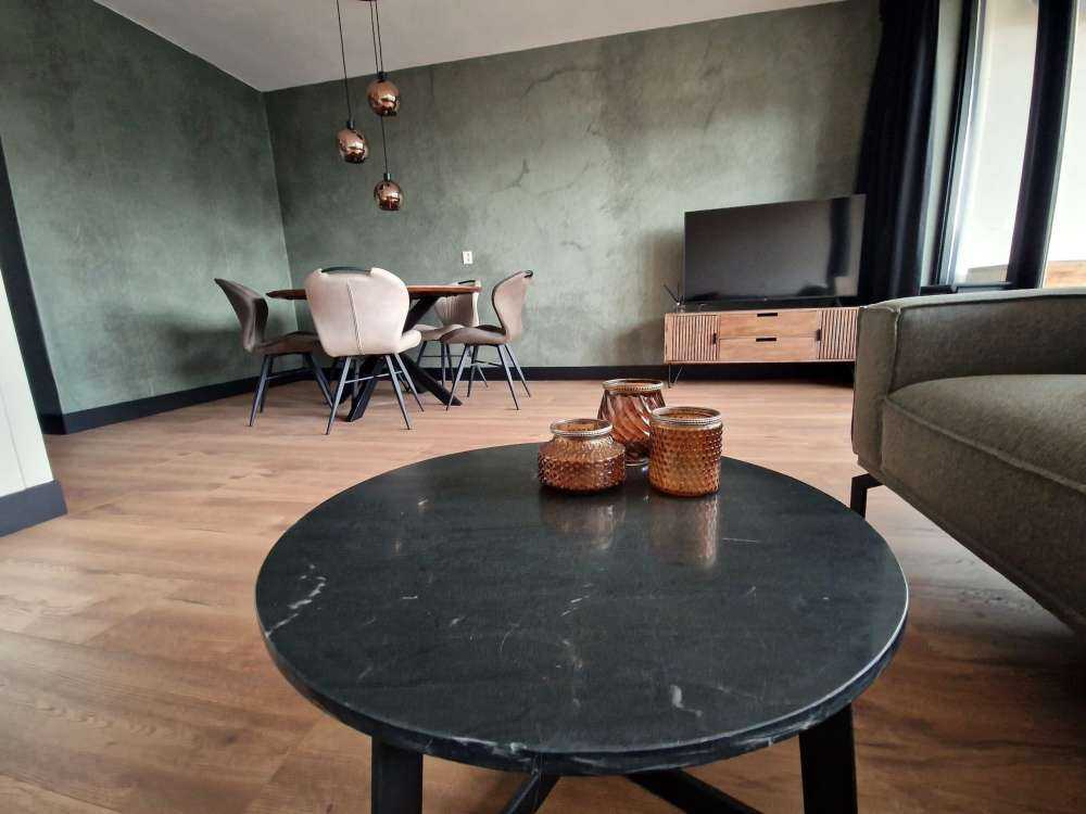 Béton vert avec fissures de balayage