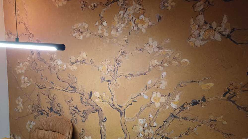 Fleur d'amandier jaune