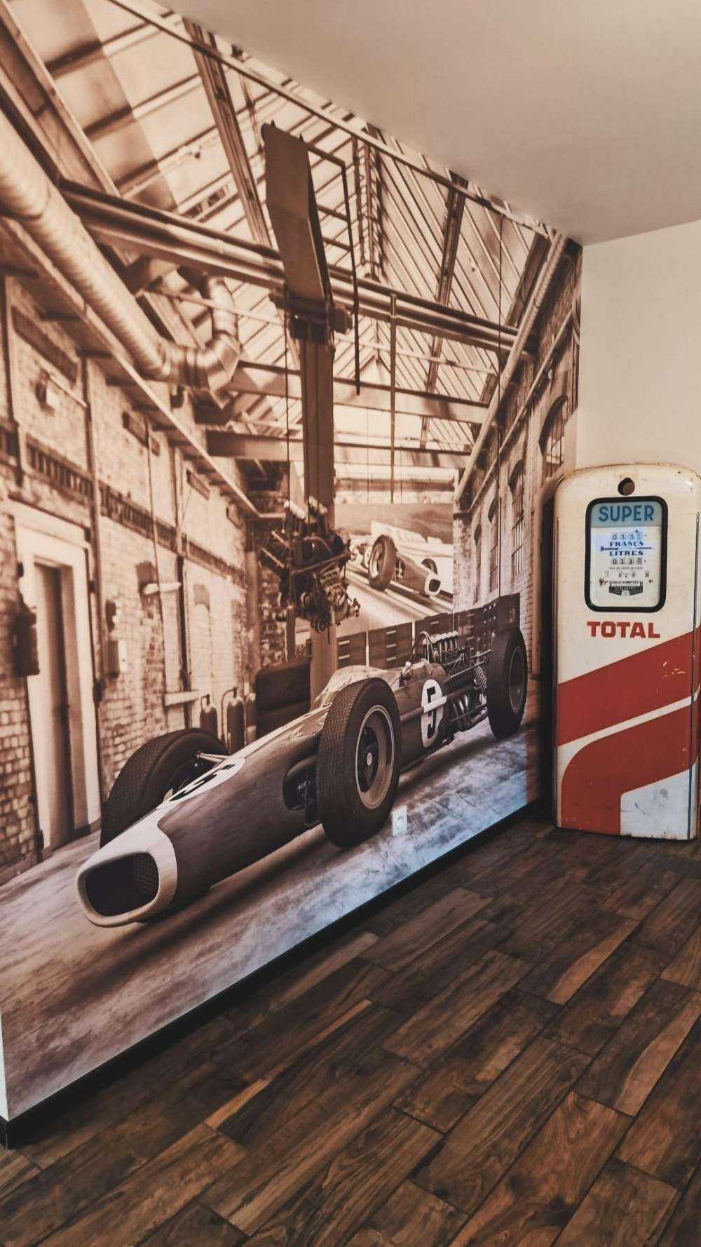 Vieille voiture de course