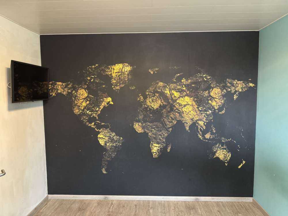 La carte du monde en or