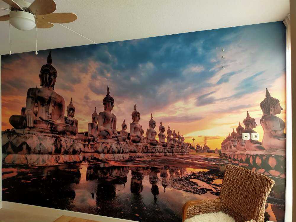 Statues de Bouddha sur l'eau