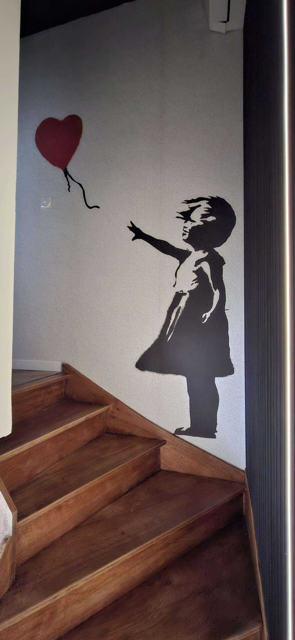 Banksy - Balloon girl, concrete