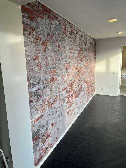 Mur de briques en ruine