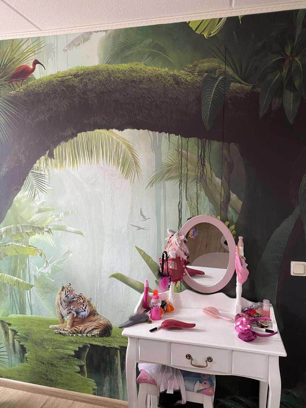 Couple de tigres dans la jungle