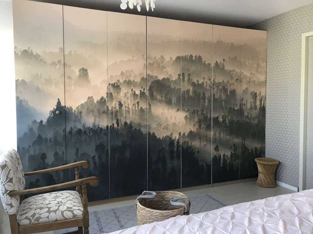 Montagnes brumeuses en Indonésie