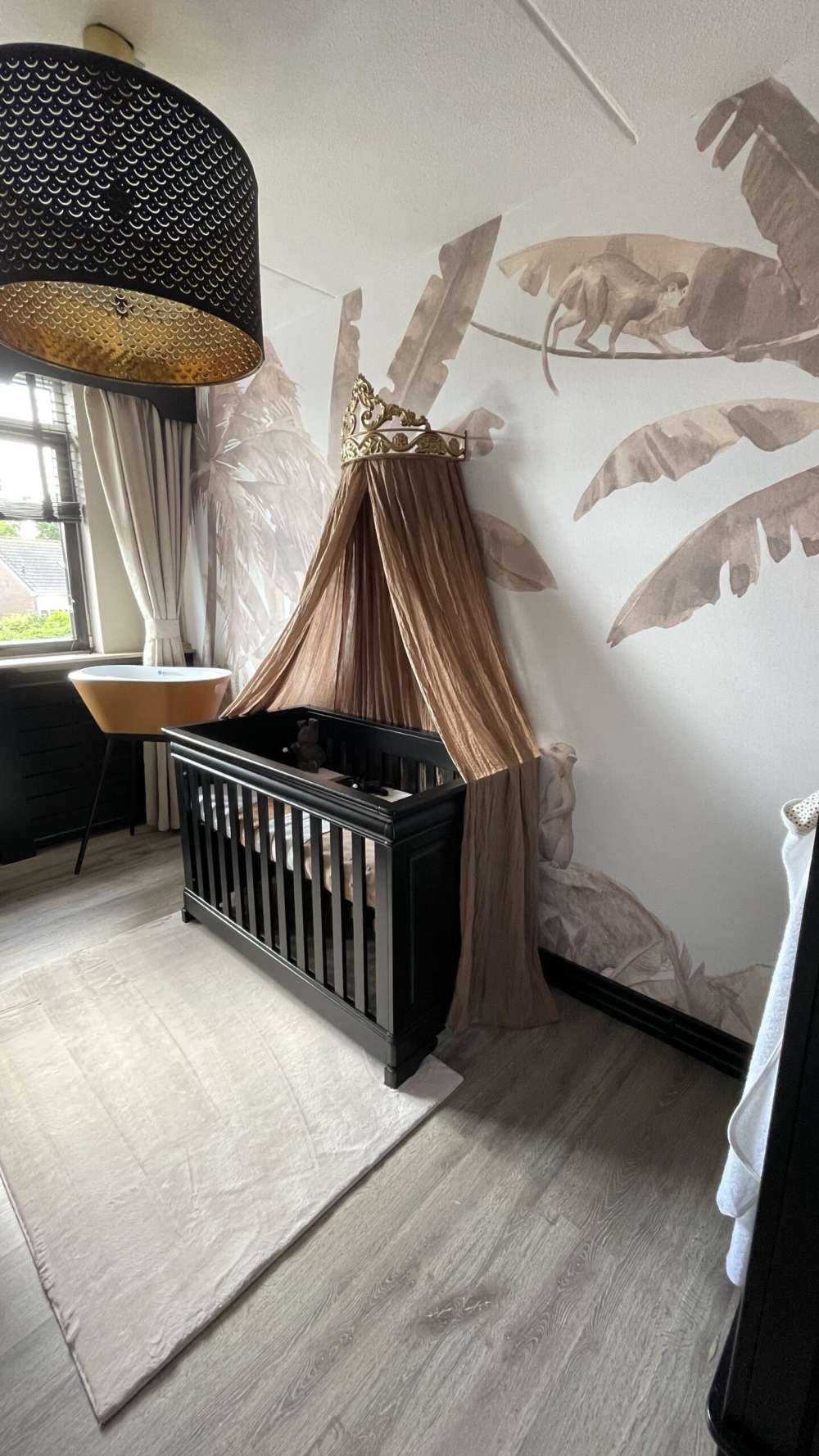 Petits animaux de la jungle en taupe