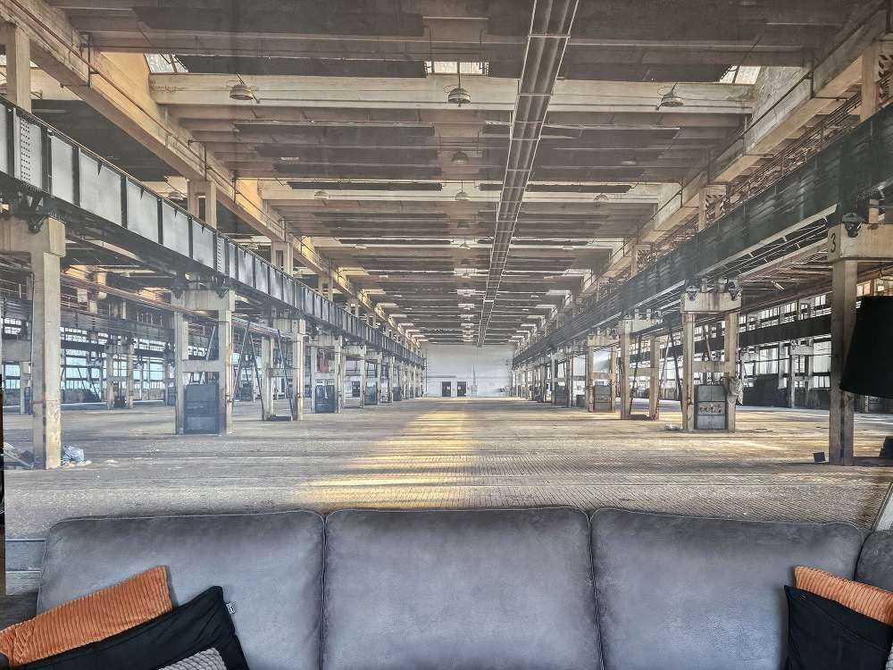 Vieux garage abandonné