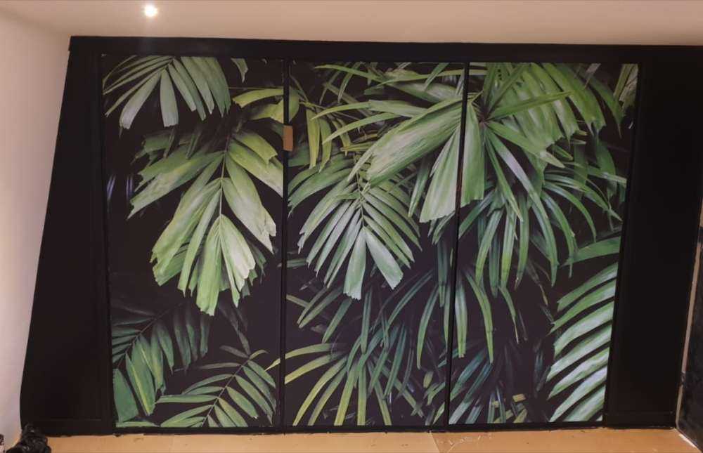 Grandes feuilles de palmier