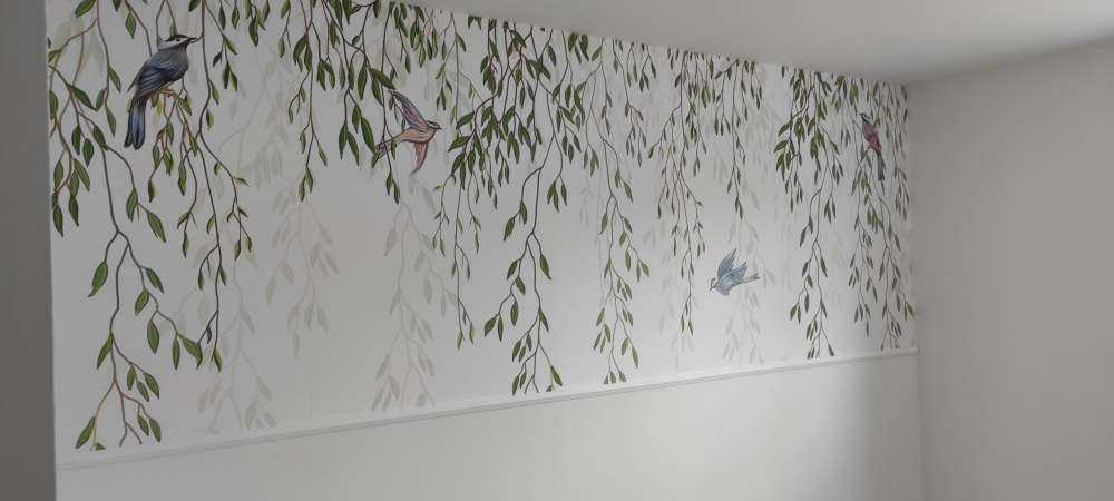 Branches et oiseaux suspendus