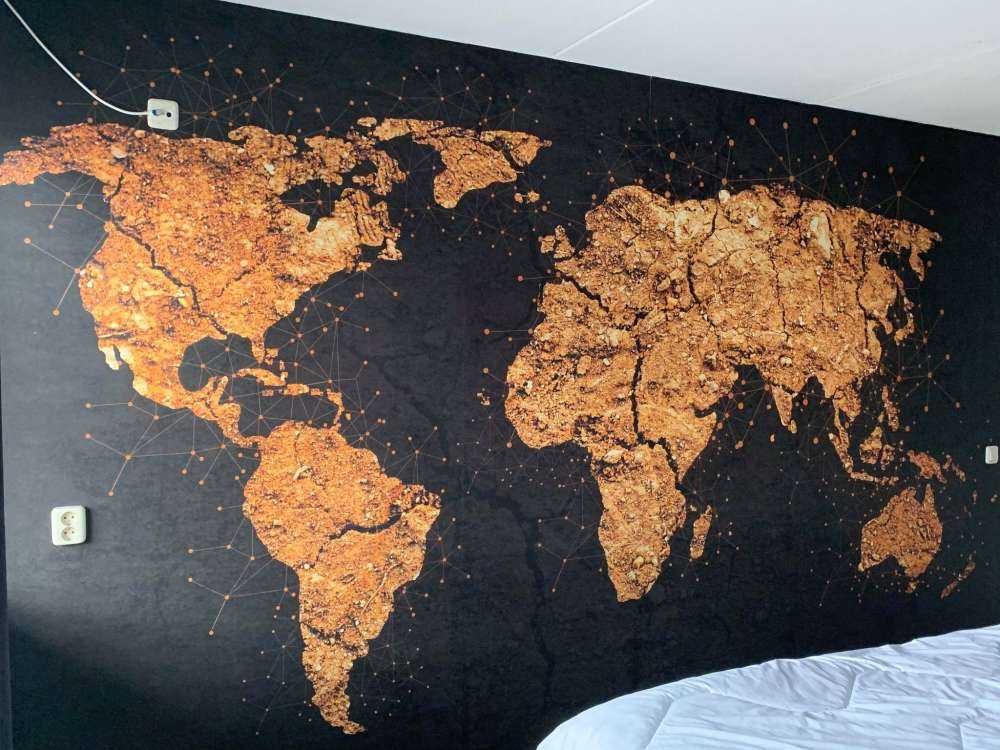 Carte du monde en or