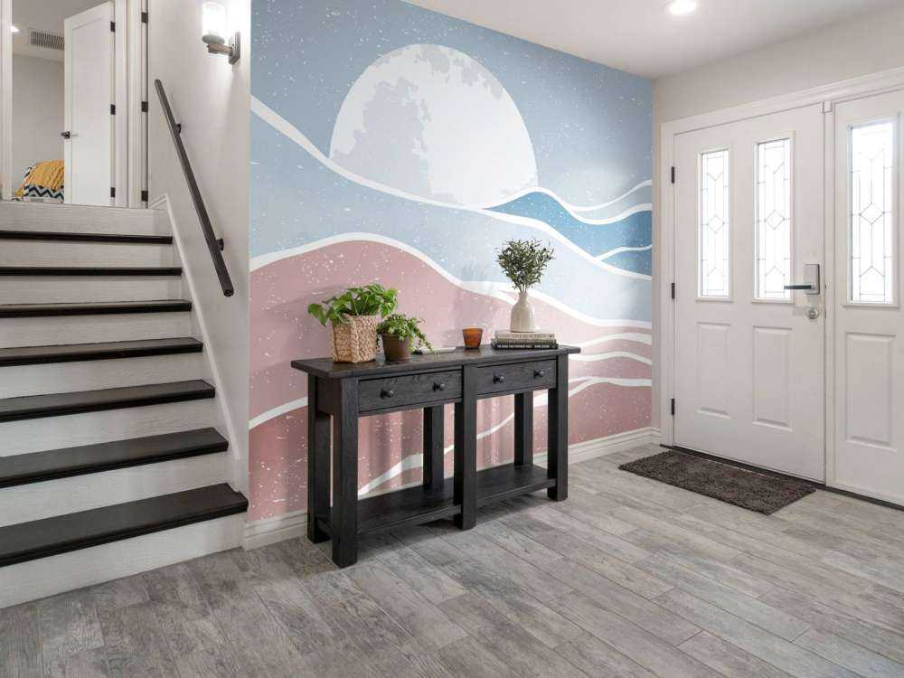 Vagues océaniques colorées avec la lune