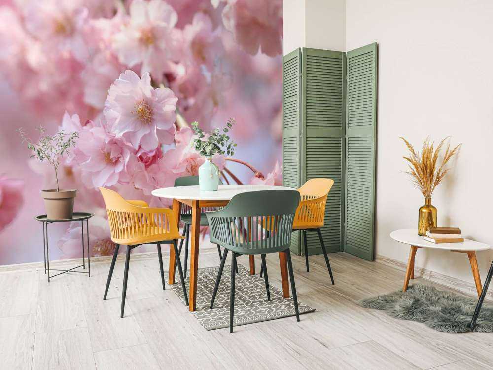 Gros plan sur des fleurs roses