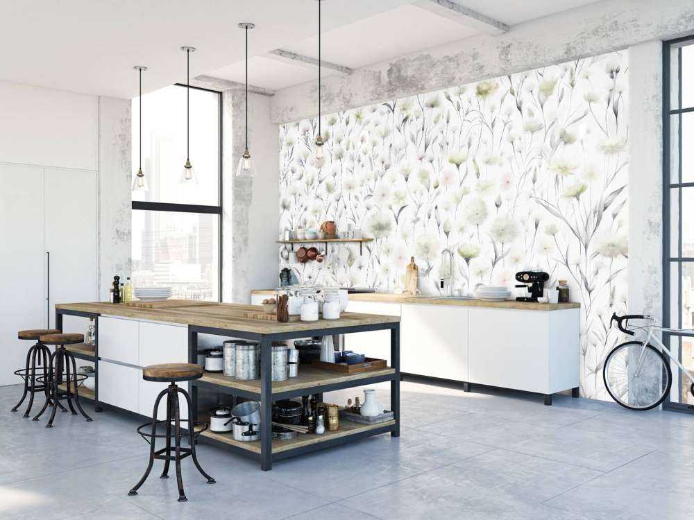 Bleuets et herbes des champs verts