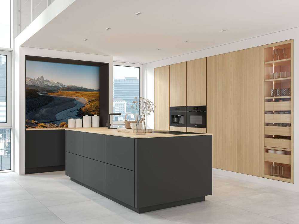 Paysage de montagne avec une rivière sinueuse dans la lumière du matin.