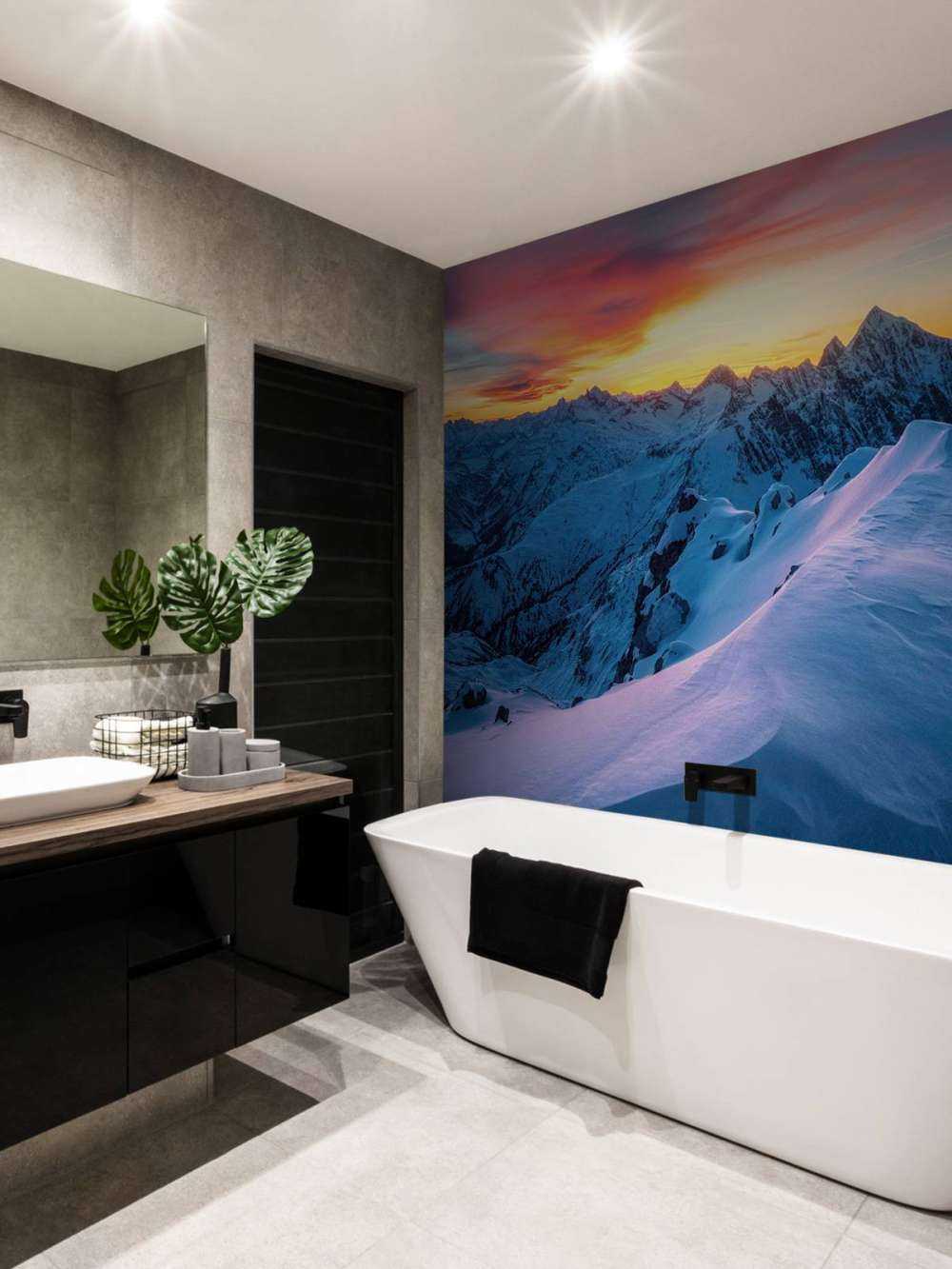 Pics enneigés à l'aube.