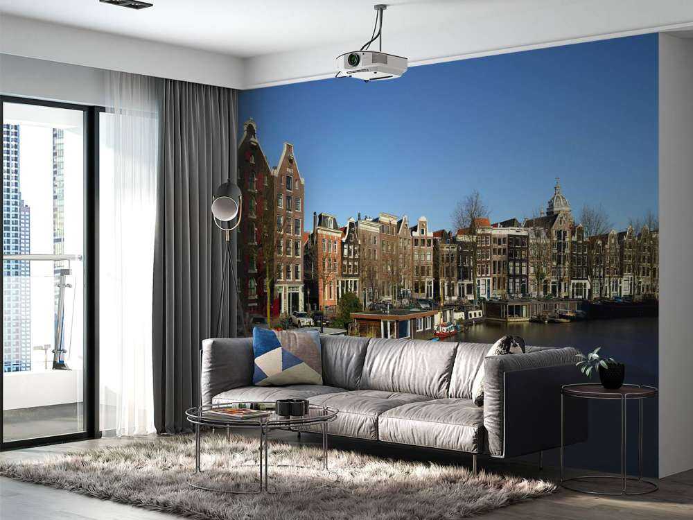 Bateaux&#x20;fluviaux&#x20;le&#x20;long&#x20;du&#x20;canal