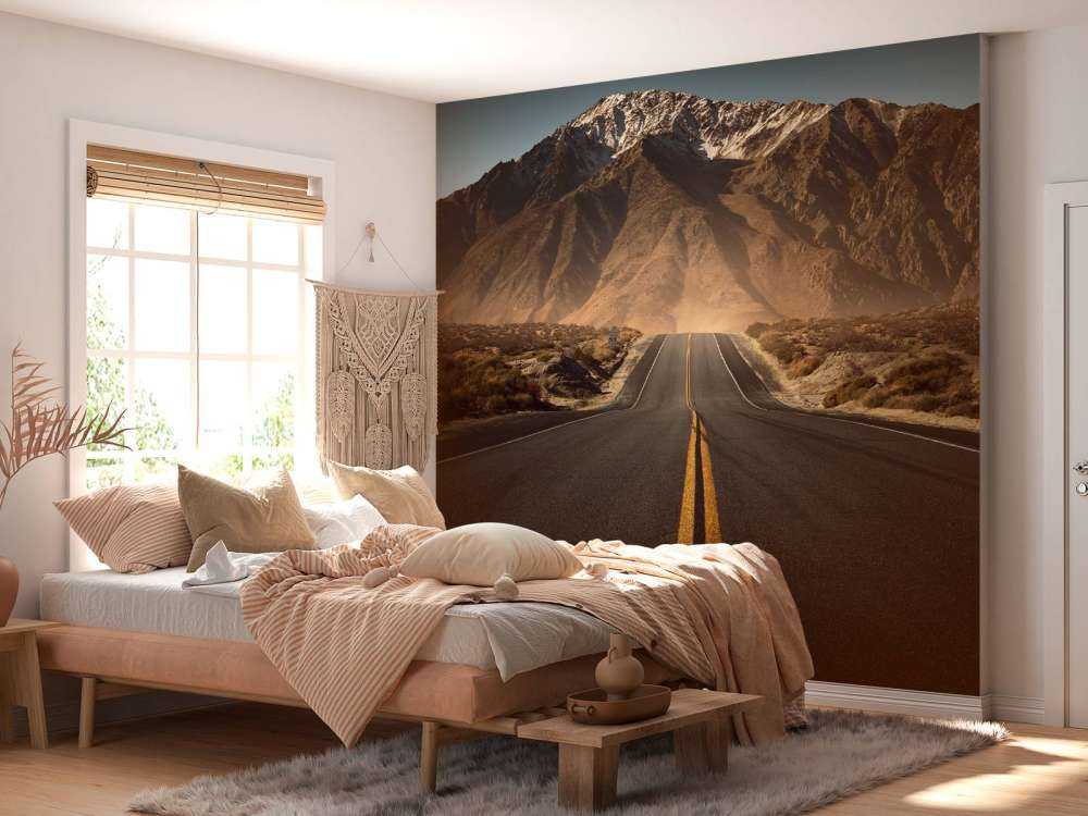 Chemin à travers les montagnes