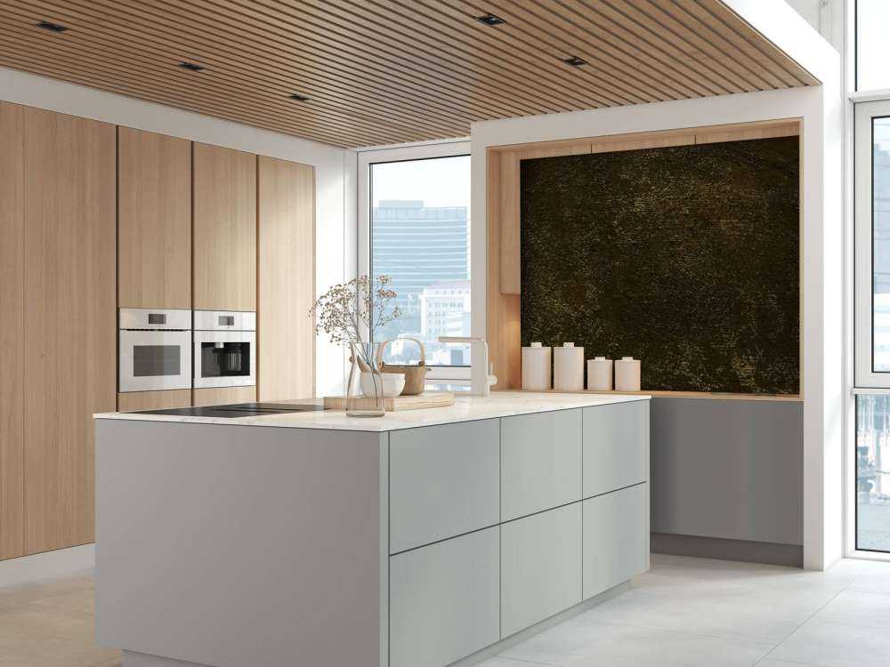 Une structure dorée et rayonnante