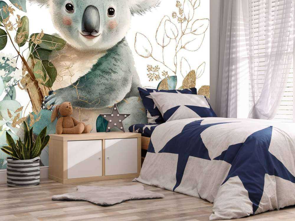 Koala mignon dans l'eucalyptus