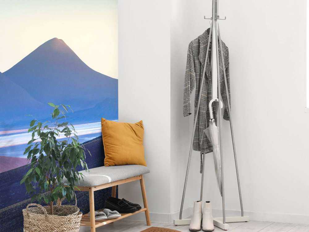 Lever de soleil sur un paysage désertique volcanique