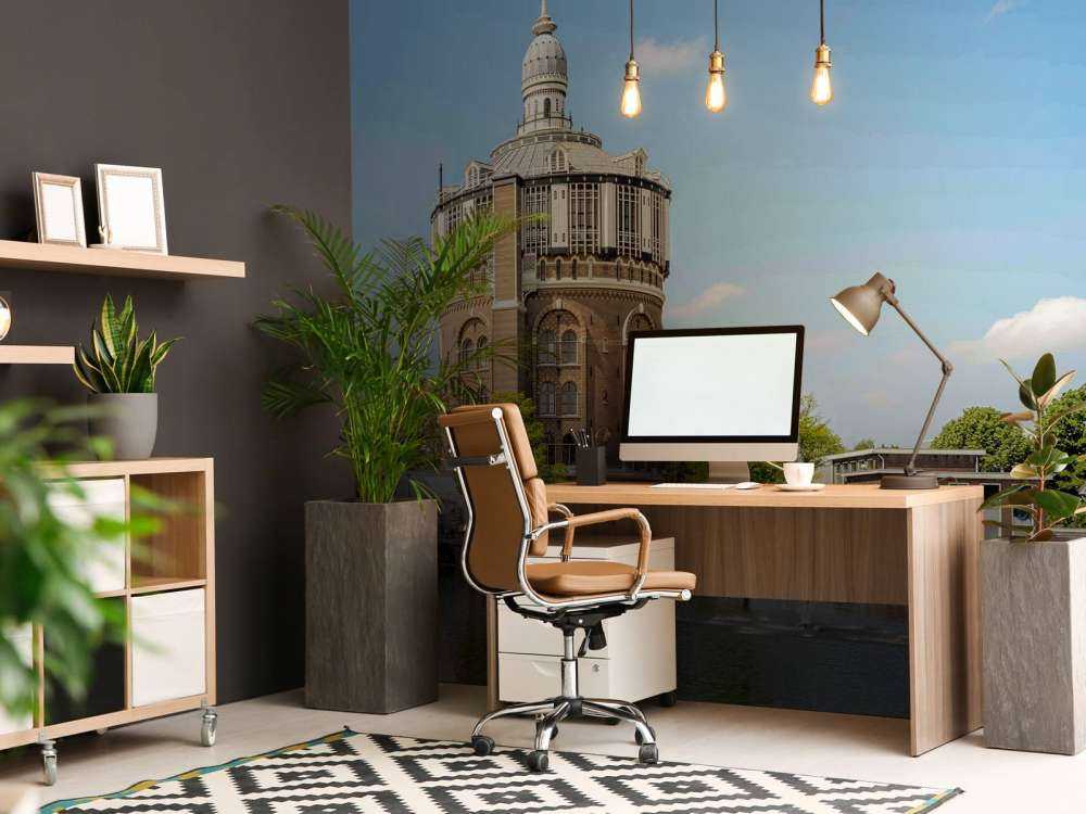 Tour d'eau historique au soleil