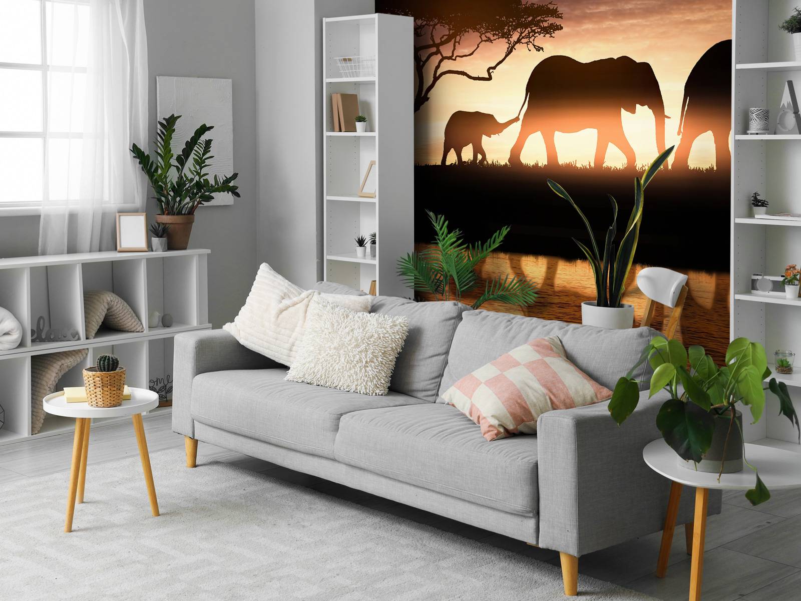 Les éléphants dans la savane