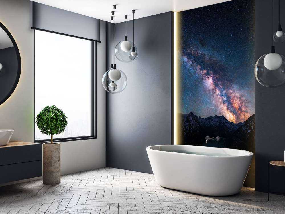 Voie lactée au-dessus du lac de montagne