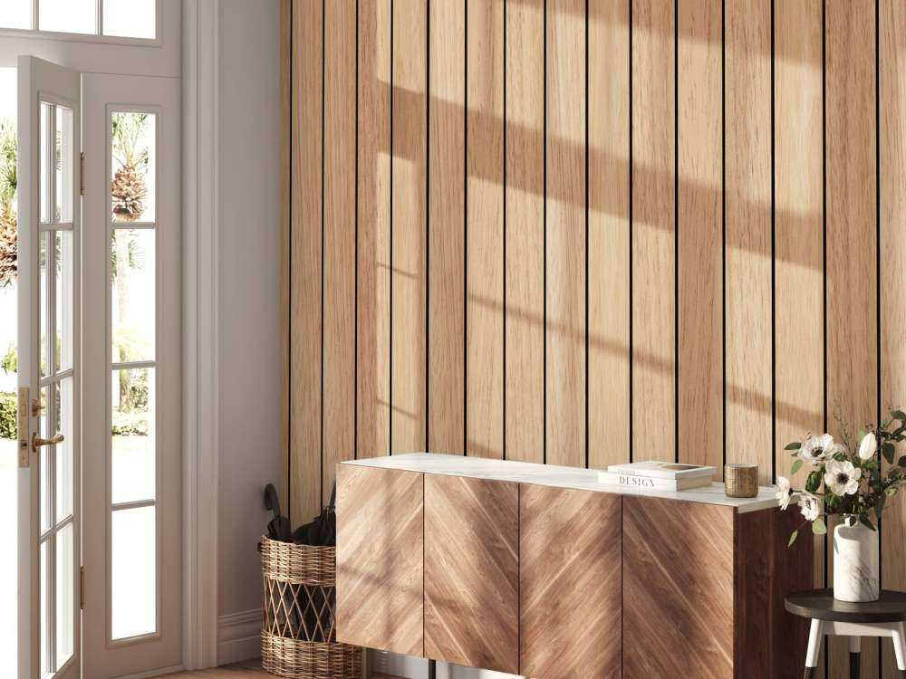 Planches de bois verticales légères