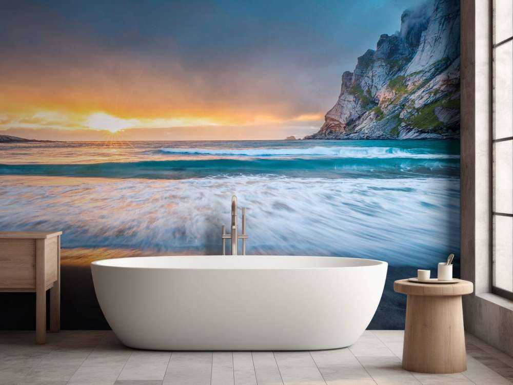 Coucher de soleil sur une côte accidentée