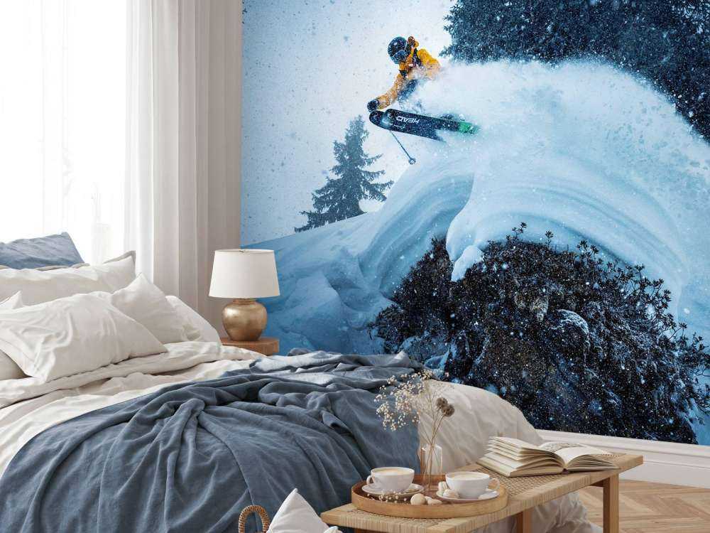 Saut dans une tempête de neige entre les sapins