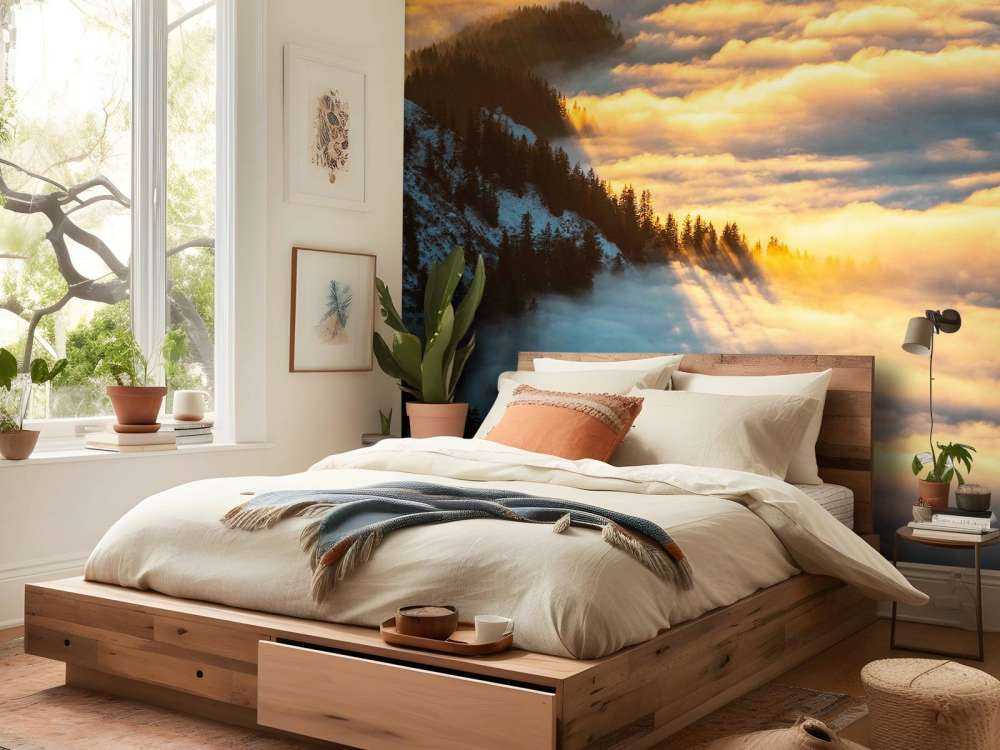 Lumière du soleil sur une forêt de montagne enneigée