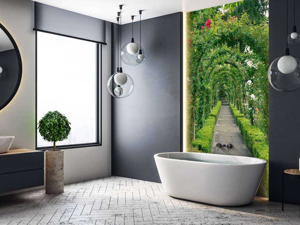 Chemin à travers la roseraie