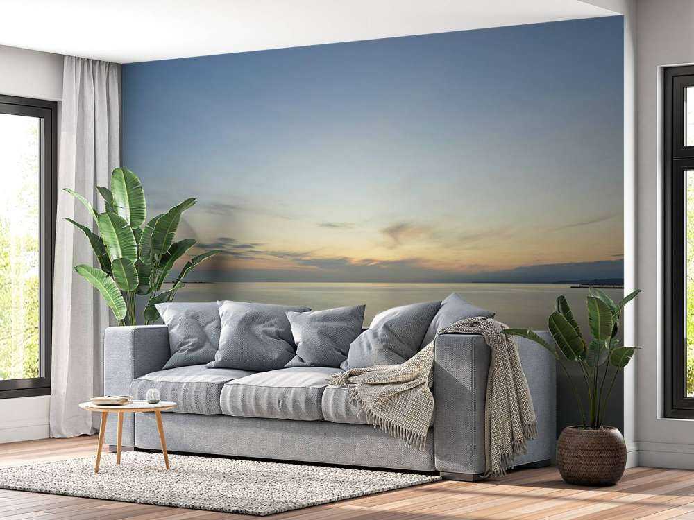 Lever de soleil près de la côte 