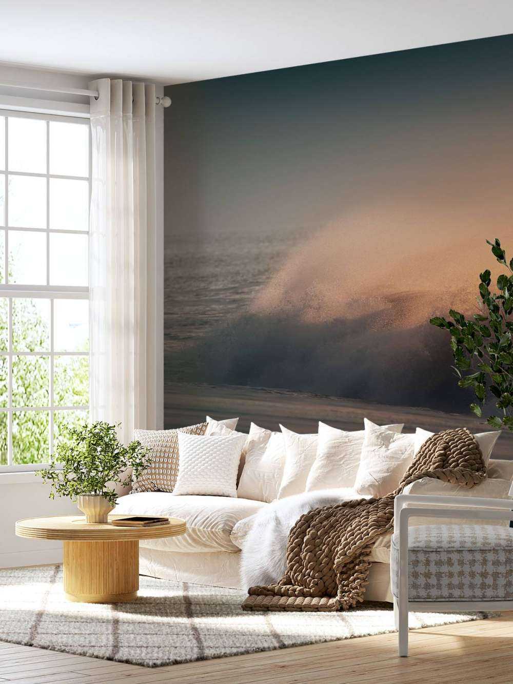 Vagues déferlantes sur la plage