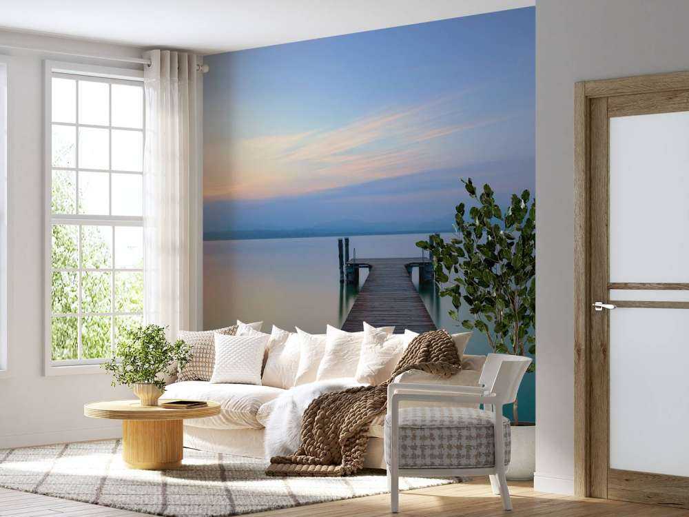 Jetée au coucher du soleil