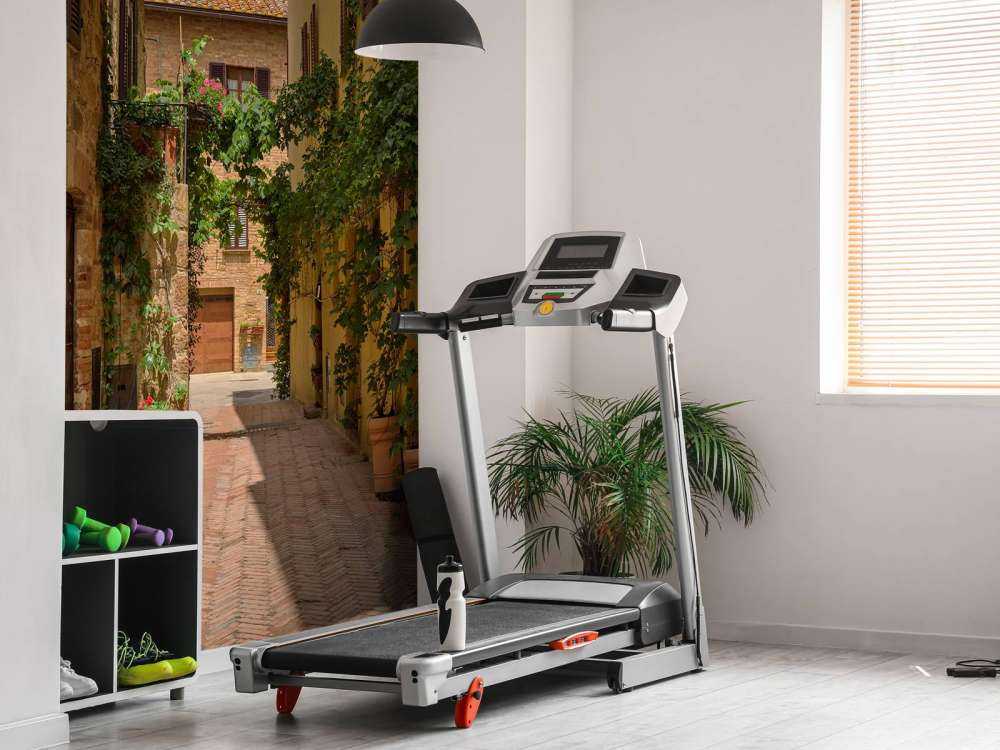 Rue italienne avec des plantes