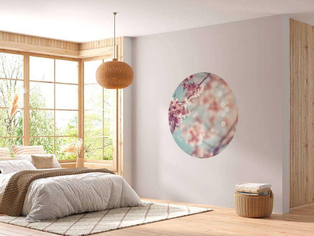 Gros plan sur la branche fleurie